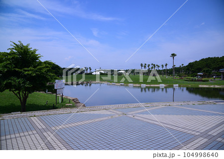 広々とした辻堂海浜公園 104998640