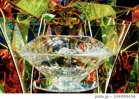 ダイヤの中で泳ぐ金魚達 ダイヤの中で泳ぐ金魚達 104999436