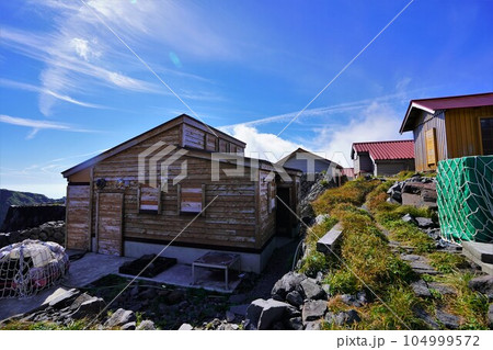 鳥海山の御室小屋 鳥海山の御室小屋 104999572