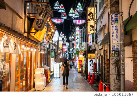 《東京都》ノスタルジックな飲み屋街・中野駅前 105011667