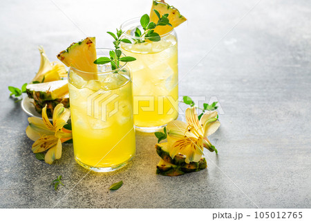 Tropical pineapple cocktail, refreshing summer drink 105012765