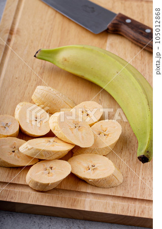 Cooking with plantains 105012868
