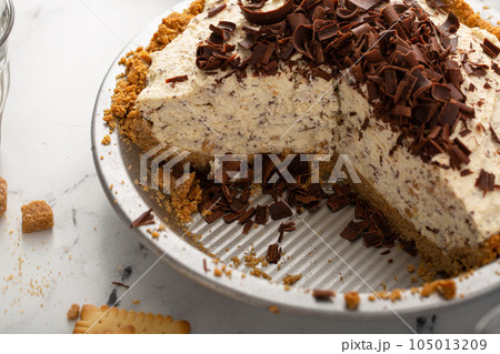 Ricotta and chocolate Cannoli pie Ricotta and chocolate Cannoli pie 105013209