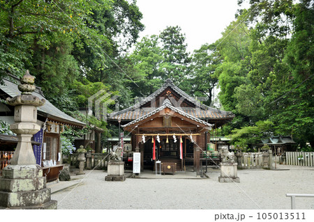 鴨都波神社(拝殿)　  【奈良県御所市】 105013511