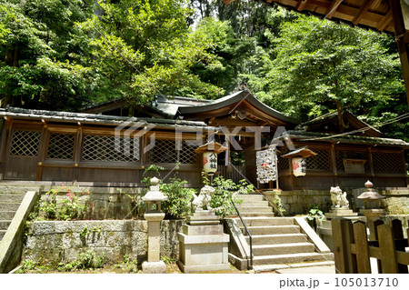 八神社(拝殿・本殿) 【京都府京都市左京区】 八神社(拝殿・本殿) 【京都府京都市左京区】 105013710