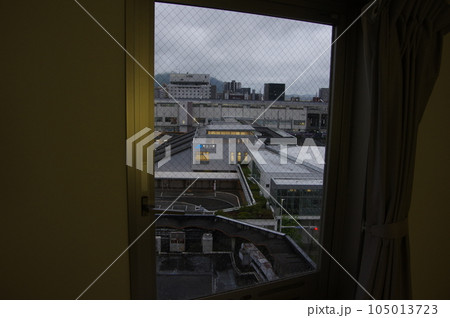 ホテルの部屋から 新山口駅の眺め ホテルの部屋から 新山口駅の眺め 105013723