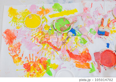 絵の具あそび 105014702