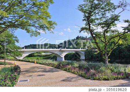宮城県仙台市 広瀬川に架かる大橋 宮城県仙台市 広瀬川に架かる大橋 105019620