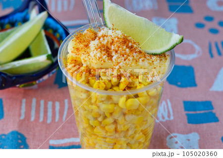メキシコ料理のエスキーテス　Esquites mexicanos 105020360