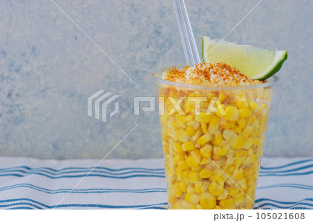 メキシコ料理のエスキーテス　Esquites mexicanos 105021608