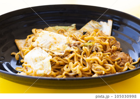 海の家の美味しいソース焼きそば 海の家の美味しいソース焼きそば 105030998