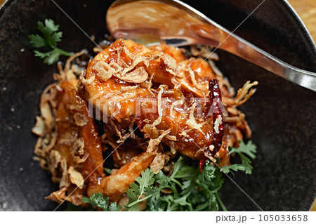 Fried Shrimp with Tamarind Sauce Fried Shrimp with Tamarind Sauce 105033658