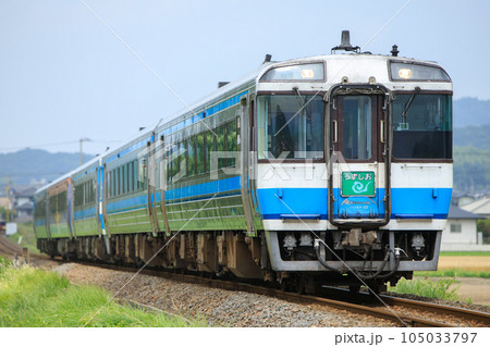 JR四国 キハ185系 特急「うずしお」 JR四国 キハ185系 特急「うずしお」 105033797