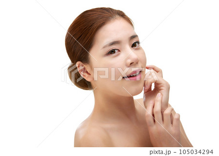 Beauty, a clean-skinned young woman Beauty, a clean-skinned young woman 105034294