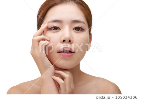 Beauty, a clean-skinned young woman Beauty, a clean-skinned young woman 105034306