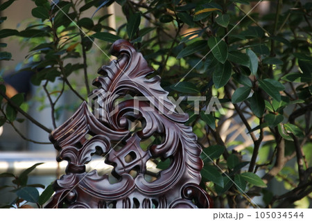 ゲートの彫刻 105034544