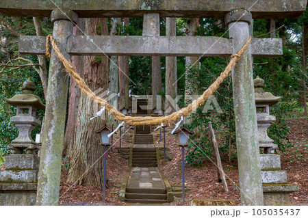 福島 白河の関跡 白河神社の参道風景 105035437