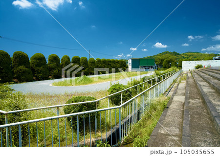 姫路競馬場 パドック 下見所01 姫路競馬場 パドック 下見所01 105035655