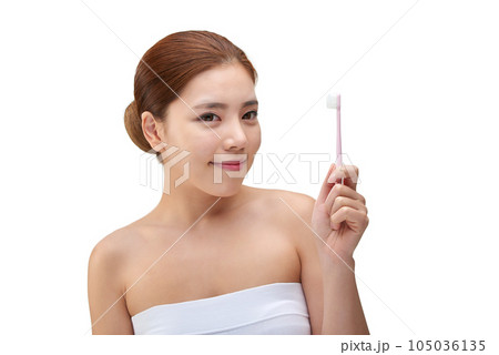 beautiful woman with toothbrush 105036135