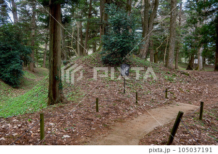 福島 白河の関跡に残る空堀と土塁 105037191