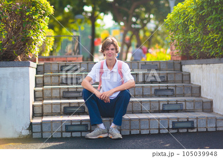 Kids back to school. Happy student with backpack. 105039948