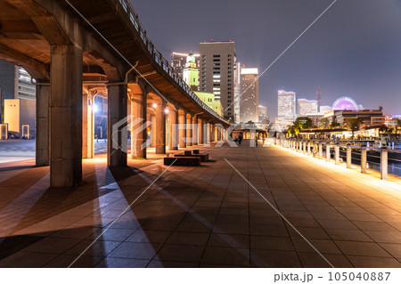《神奈川県》横浜港町の夜景・象の鼻パーク 105040887