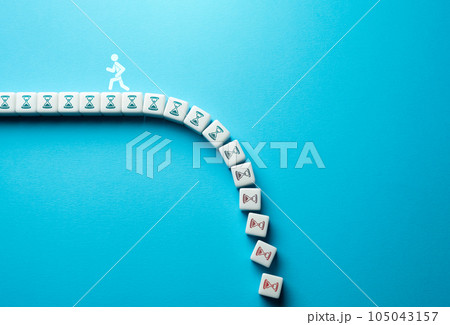 Run towards the goal until the time runs out. The concept of the expiration of life and movement along the life line. Delay aging, health care. Set priorities and far-reaching plans. Time limit 105043157