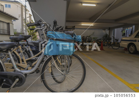 配達用自転車の駐輪場 105056553