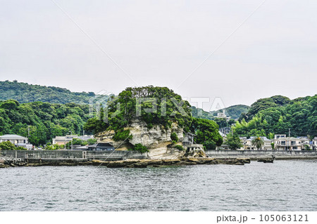 遊覧船から見る須崎弁天島 遊覧船から見る須崎弁天島 105063121
