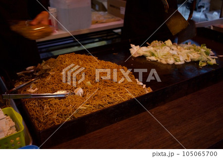 お祭りの美味しい焼きそば 105065700