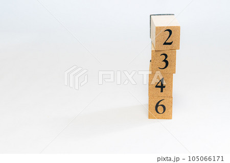木のブロック　数字　2346 105066171