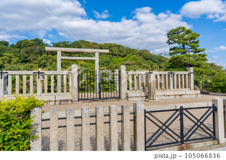 大阪府堺市　第十七代　履中天皇　百舌鳥耳原南陵 105066836