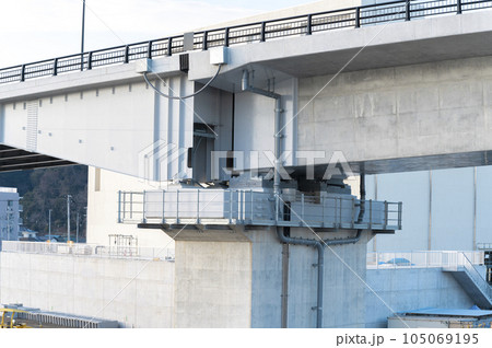 橋の橋脚 105069195