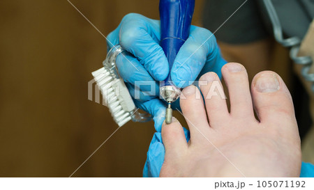 Process hardware pedicure 105071192