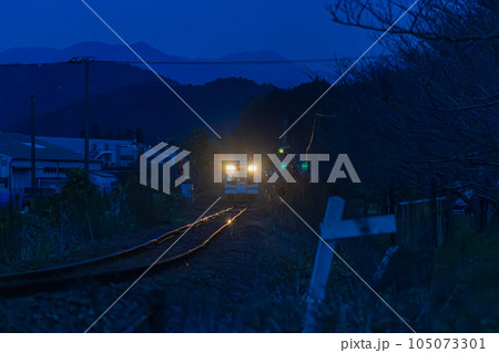 静岡県袋井市川会　天竜浜名湖鉄道と沿線の風景 105073301