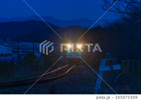 静岡県袋井市川会　天竜浜名湖鉄道と沿線の風景 105073309