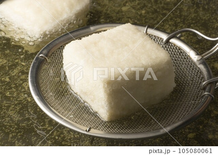 揚げ豆腐 揚げ豆腐 105080061