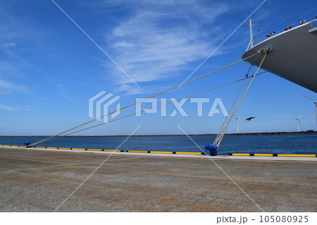 繋留用のボラード 105080925