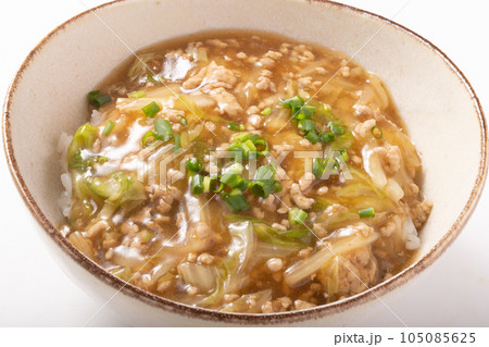 白菜とひき肉のうま煮丼 白菜とひき肉のうま煮丼 105085625