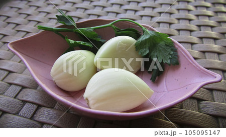 Fresh Garlic stock photo Fresh Garlic stock photo 105095147
