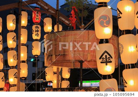 京の祇園祭宵山風景 105095694