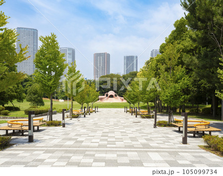 緑あふれる辰巳の森緑道公園　タコ遊具が可愛らしい！ 105099734