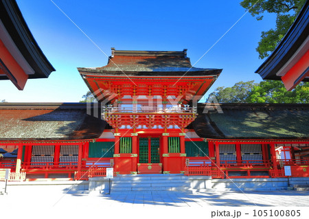 【大分県】晴天の宇佐神宮の上宮 【大分県】晴天の宇佐神宮の上宮 105100805