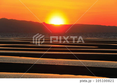 【大分県】絶景日の真玉海岸の夕日 【大分県】絶景日の真玉海岸の夕日 105100821