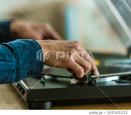 Image photo Image photo 105101221