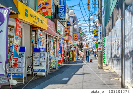 東京都品川区の都市風景　西小山駅 105101378