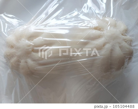 電子レンジで仕上げた「肉まん」。 電子レンジで仕上げた「肉まん」。 105104488