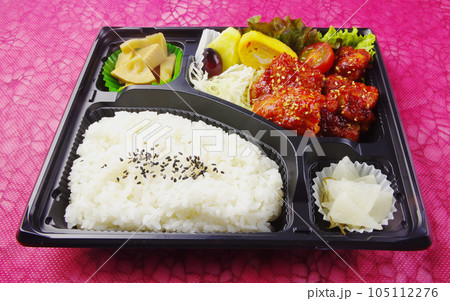 ヤンニョムチキンの弁当 105112276