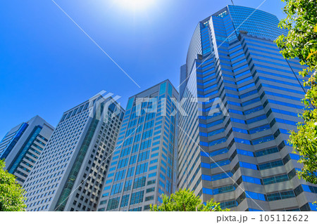 東京 港区港南の都市風景 品川グランドコモンズのオフィスビル 東京 港区港南の都市風景 品川グランドコモンズのオフィスビル 105112622
