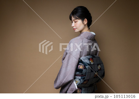 グレーの色無地 着物 和装 グレーの色無地 着物 和装 105113016